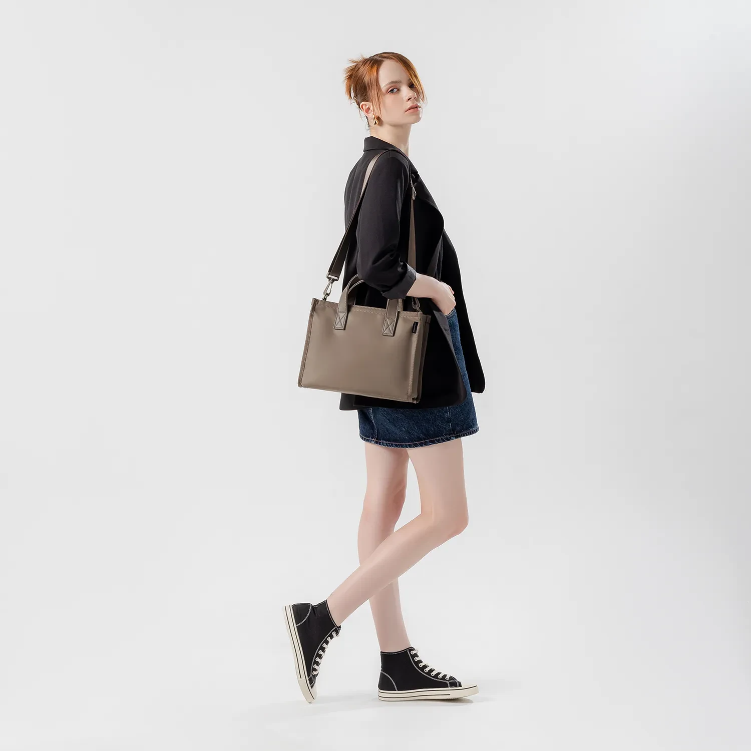 ESTELA 2 AIR M CROSSBODY BAG - MOCHA